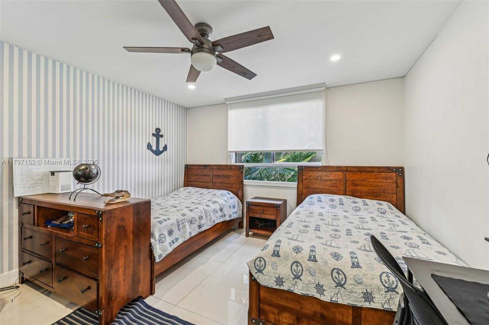 Small Image of 121 CRANDON BLVD #251, Key Biscayne Number 9