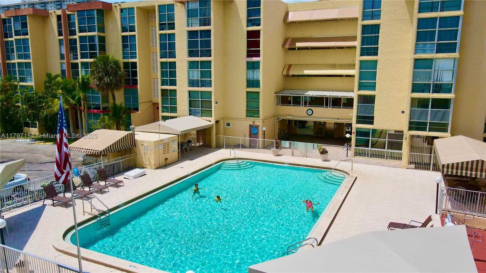 Small Image of 200 172ND ST #114, Sunny Isles Beach Number 8
