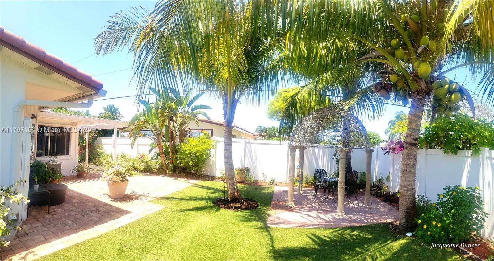 Small Image of 2241 NORTH EAST 38TH ST, Lighthouse Point Number 13