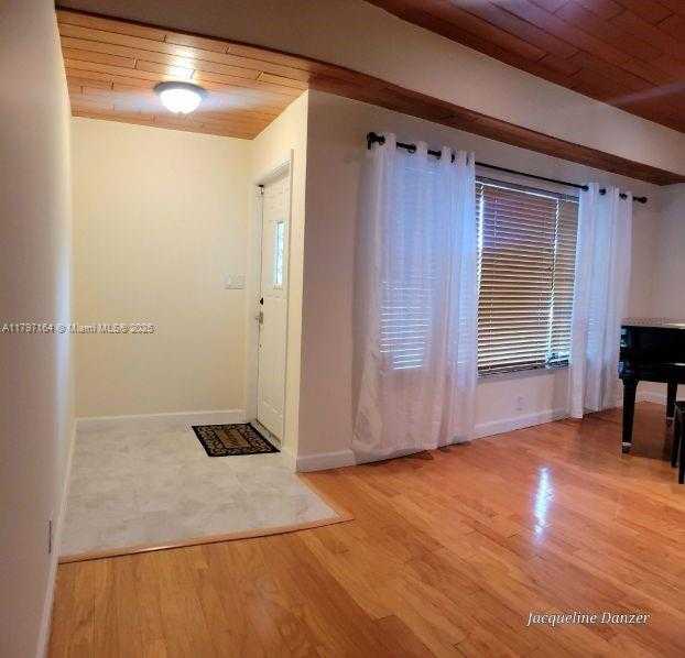 Small Image of 2241 NORTH EAST 38TH ST, Lighthouse Point Number 3