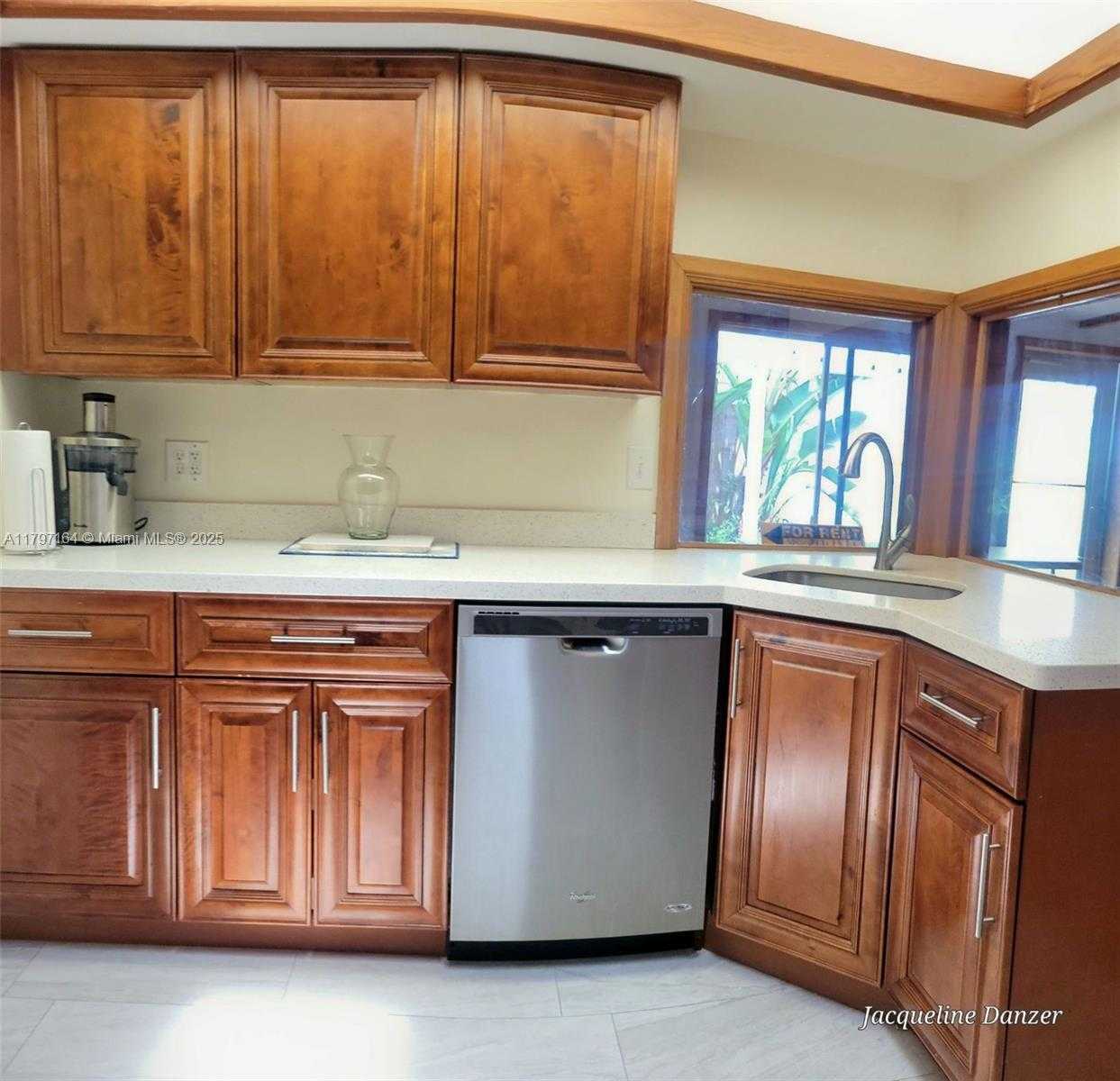 Small Image of 2241 NORTH EAST 38TH ST, Lighthouse Point Number 6