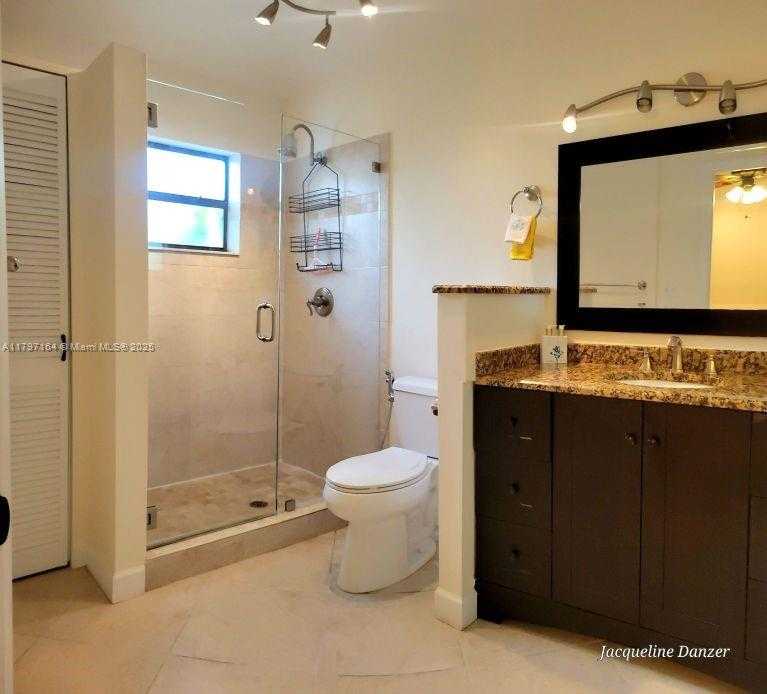 Small Image of 2241 NORTH EAST 38TH ST, Lighthouse Point Number 8