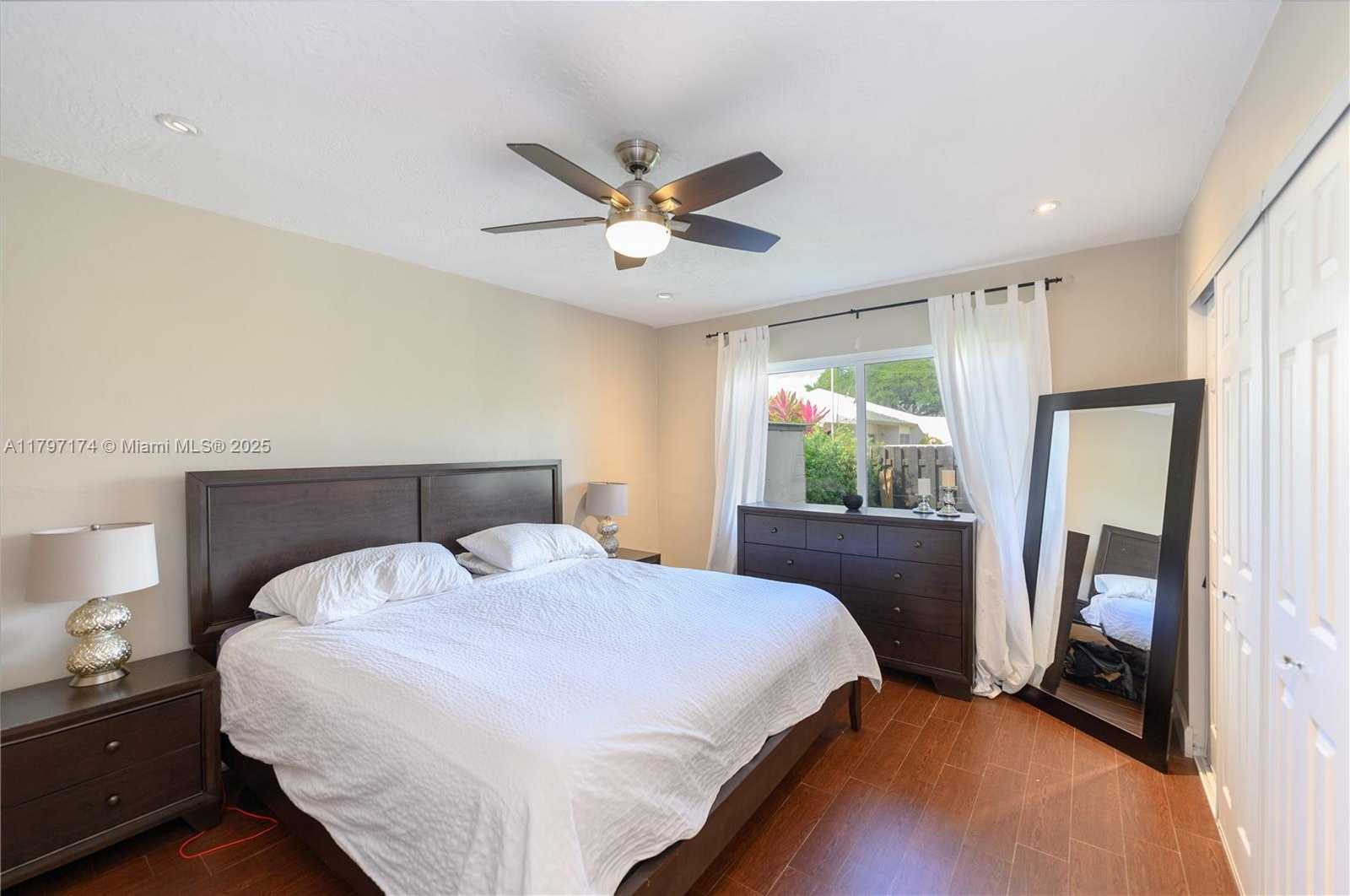 Small Image of 12022 SOUTH WEST 110TH ST CIR E, Miami Number 11