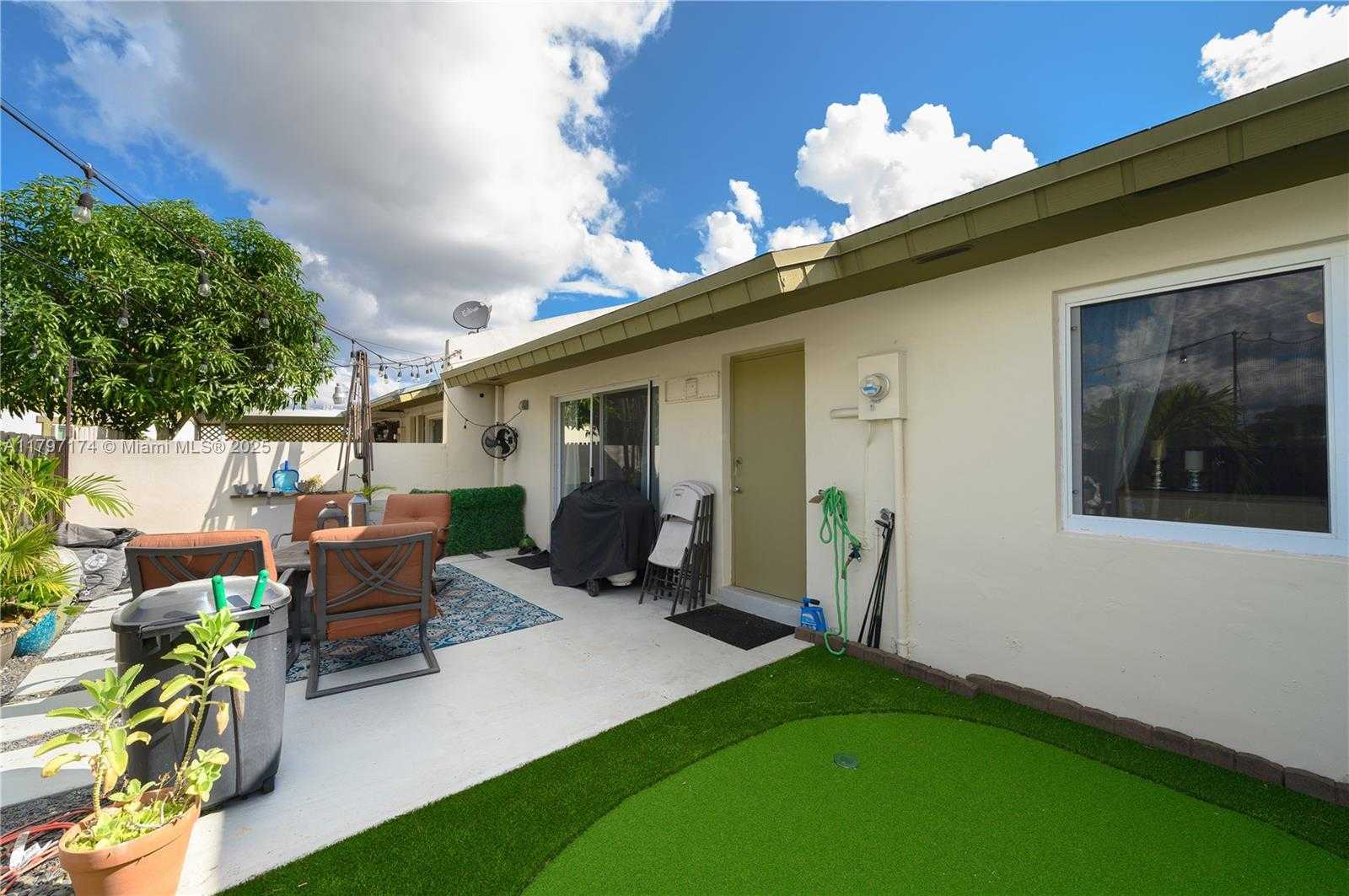 Small Image of 12022 SOUTH WEST 110TH ST CIR E, Miami Number 17