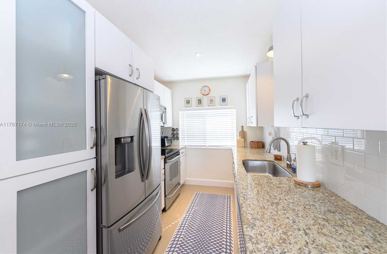 Small Image of 12022 SOUTH WEST 110TH ST CIR E, Miami Number 5