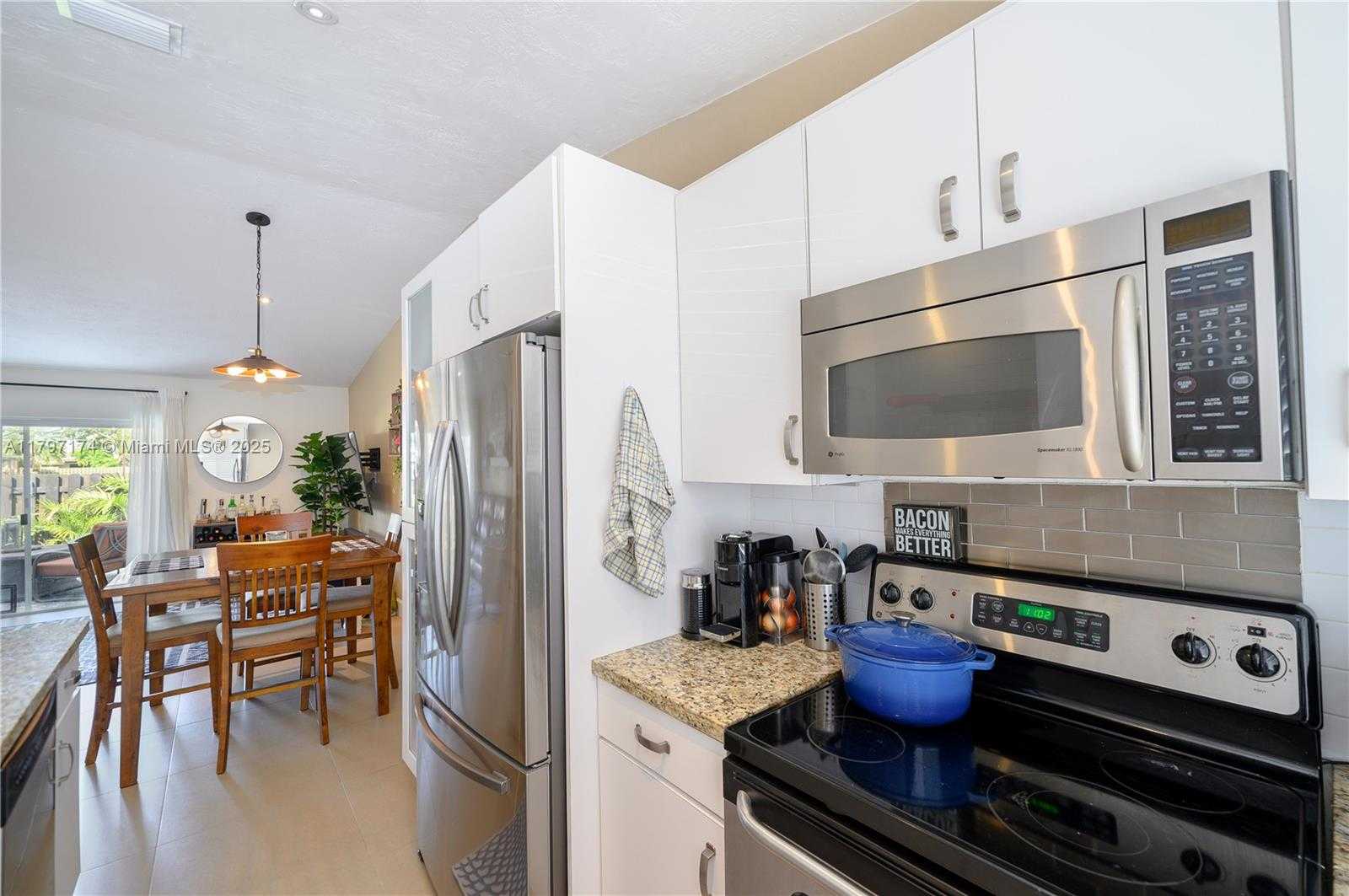 Small Image of 12022 SOUTH WEST 110TH ST CIR E, Miami Number 7