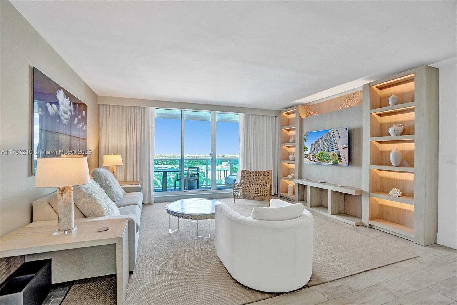 Small Image of 102 24TH #1121, Miami Beach Number 10