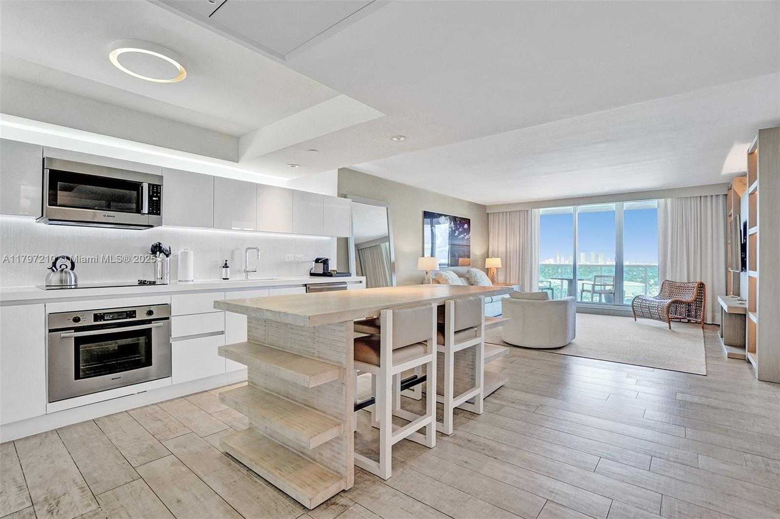 Small Image of 102 24TH #1121, Miami Beach Number 16