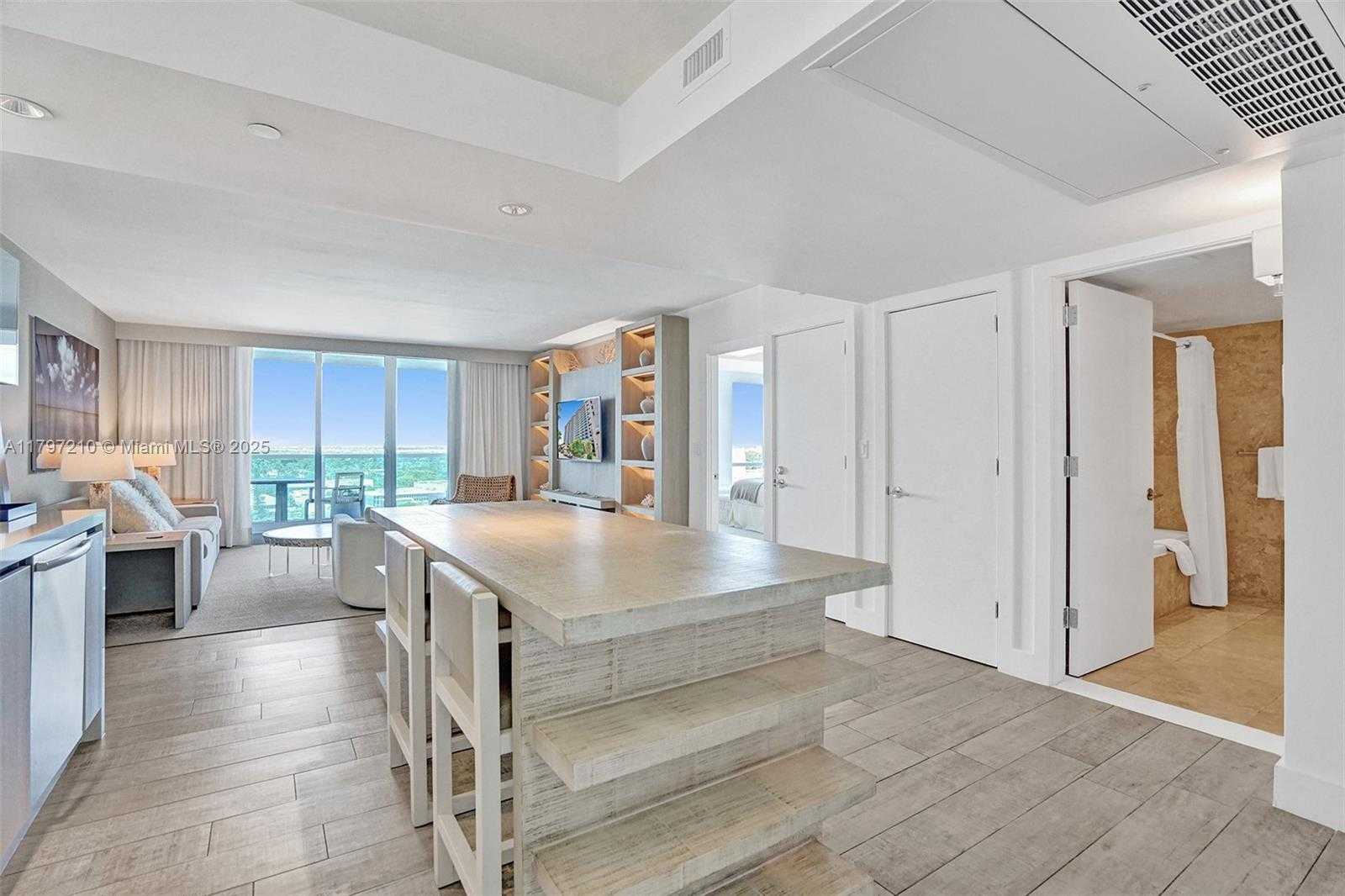 Small Image of 102 24TH #1121, Miami Beach Number 20