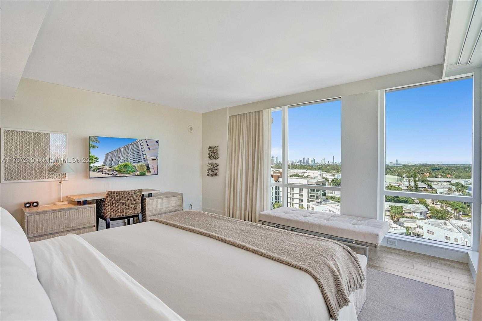 Small Image of 102 24TH #1121, Miami Beach Number 5