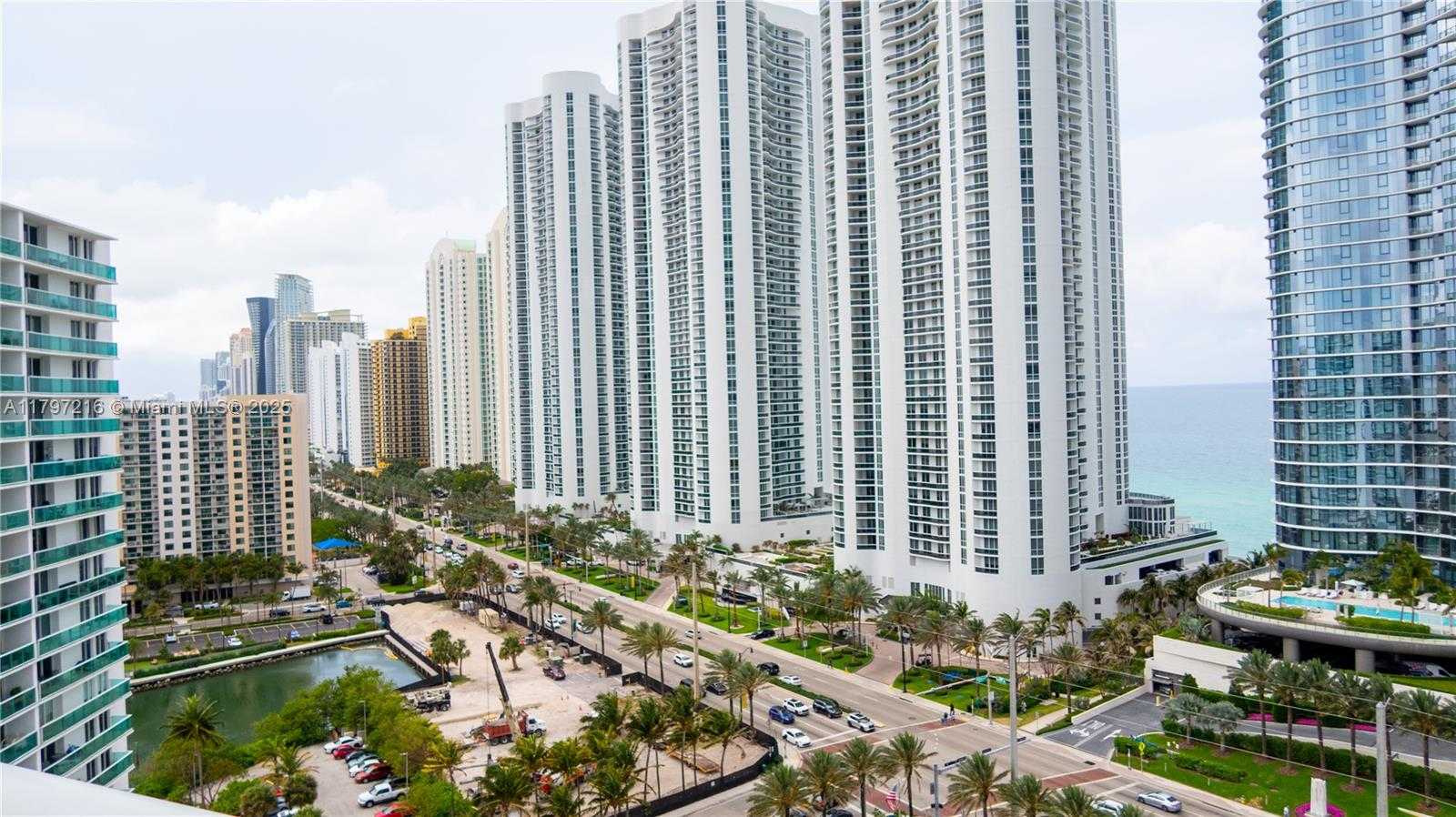 Small Image of 100 BAYVIEW DR #1815, Sunny Isles Beach Number 16