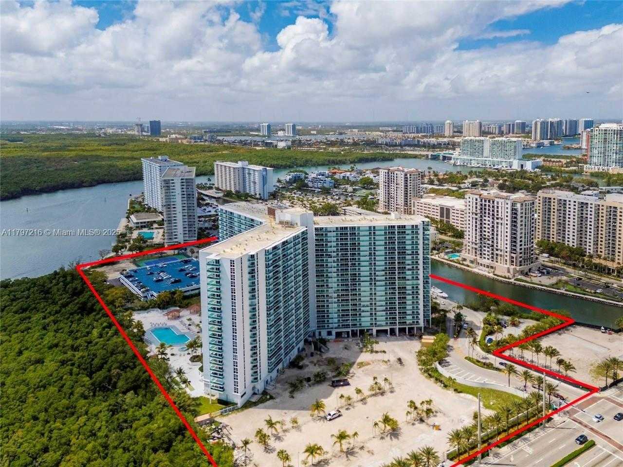 Small Image of 100 BAYVIEW DR #1815, Sunny Isles Beach Number 47