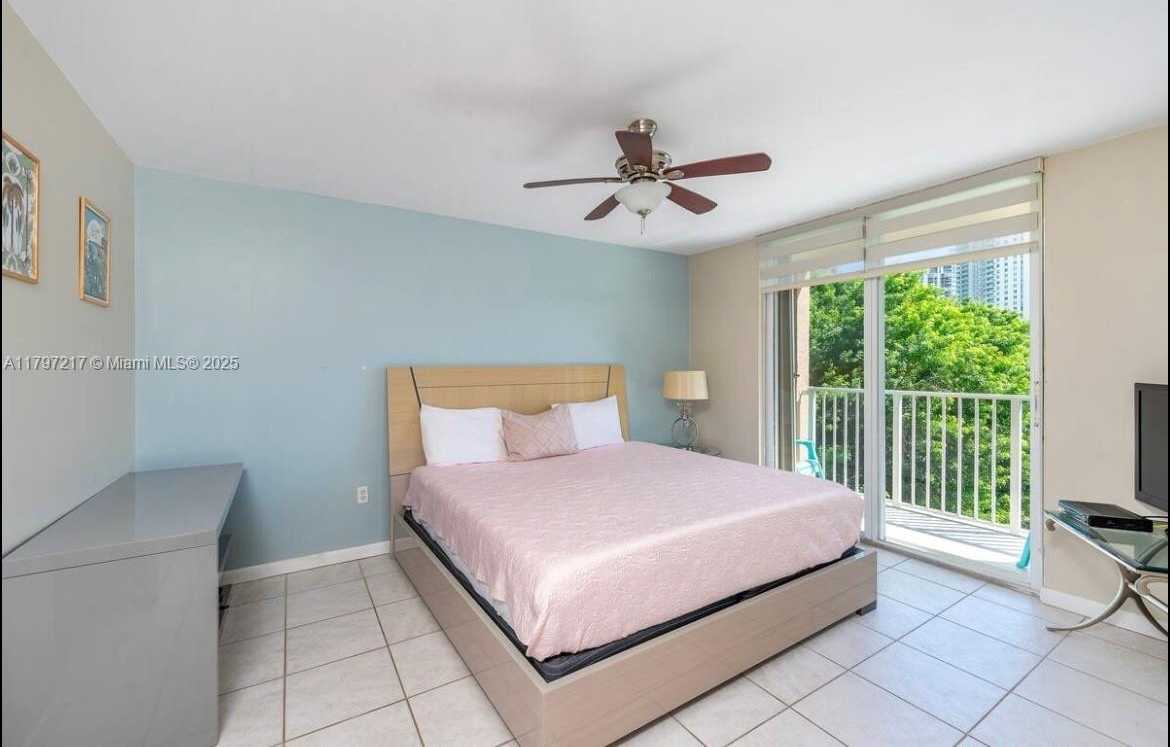 Small Image of 19999 EAST COUNTRY CLUB DR #1202, Aventura Number 13