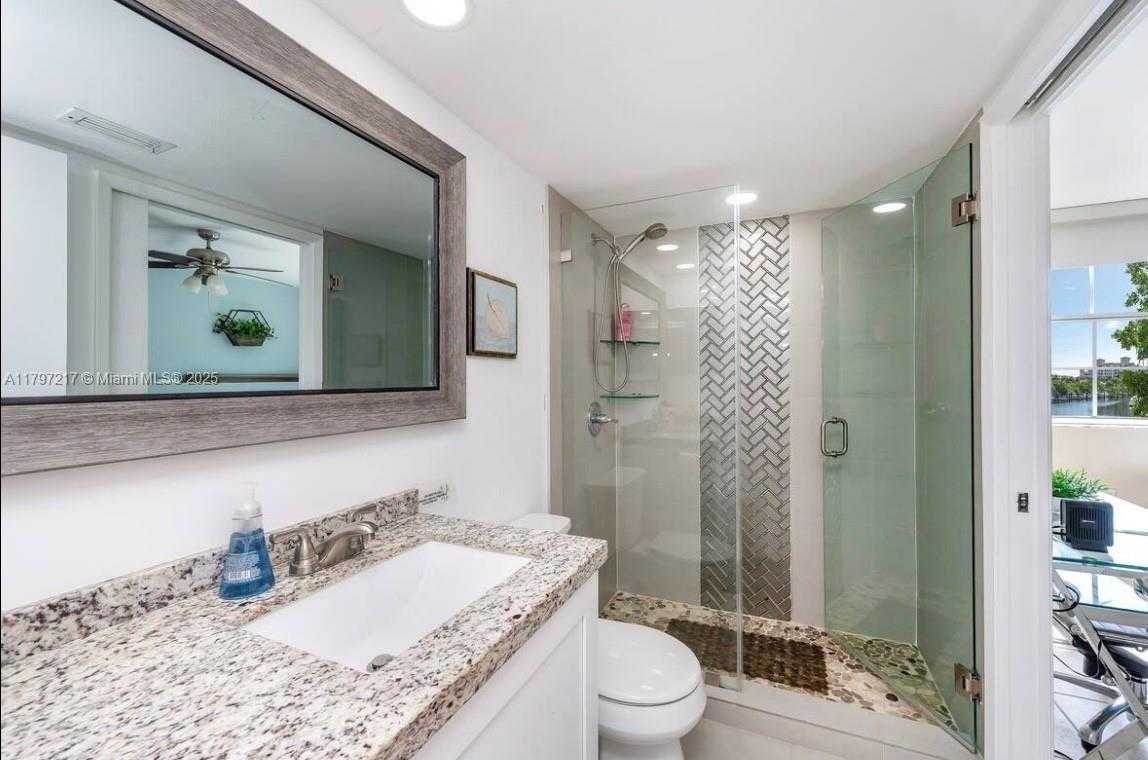 Small Image of 19999 EAST COUNTRY CLUB DR #1202, Aventura Number 17