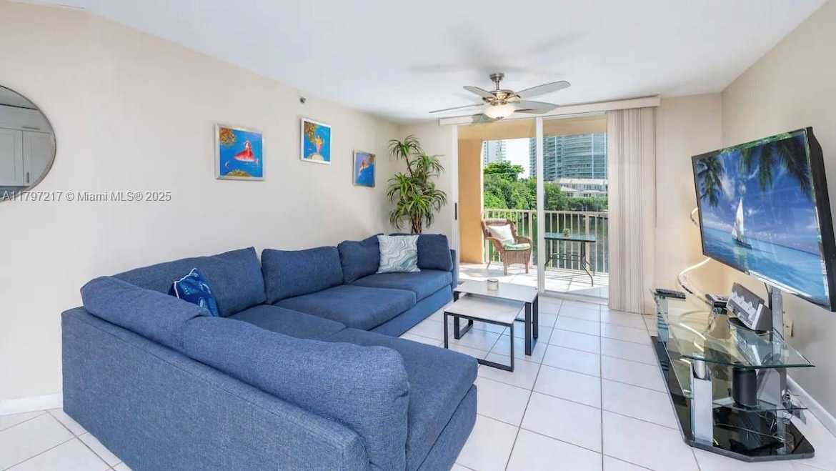 Small Image of 19999 EAST COUNTRY CLUB DR #1202, Aventura Number 3