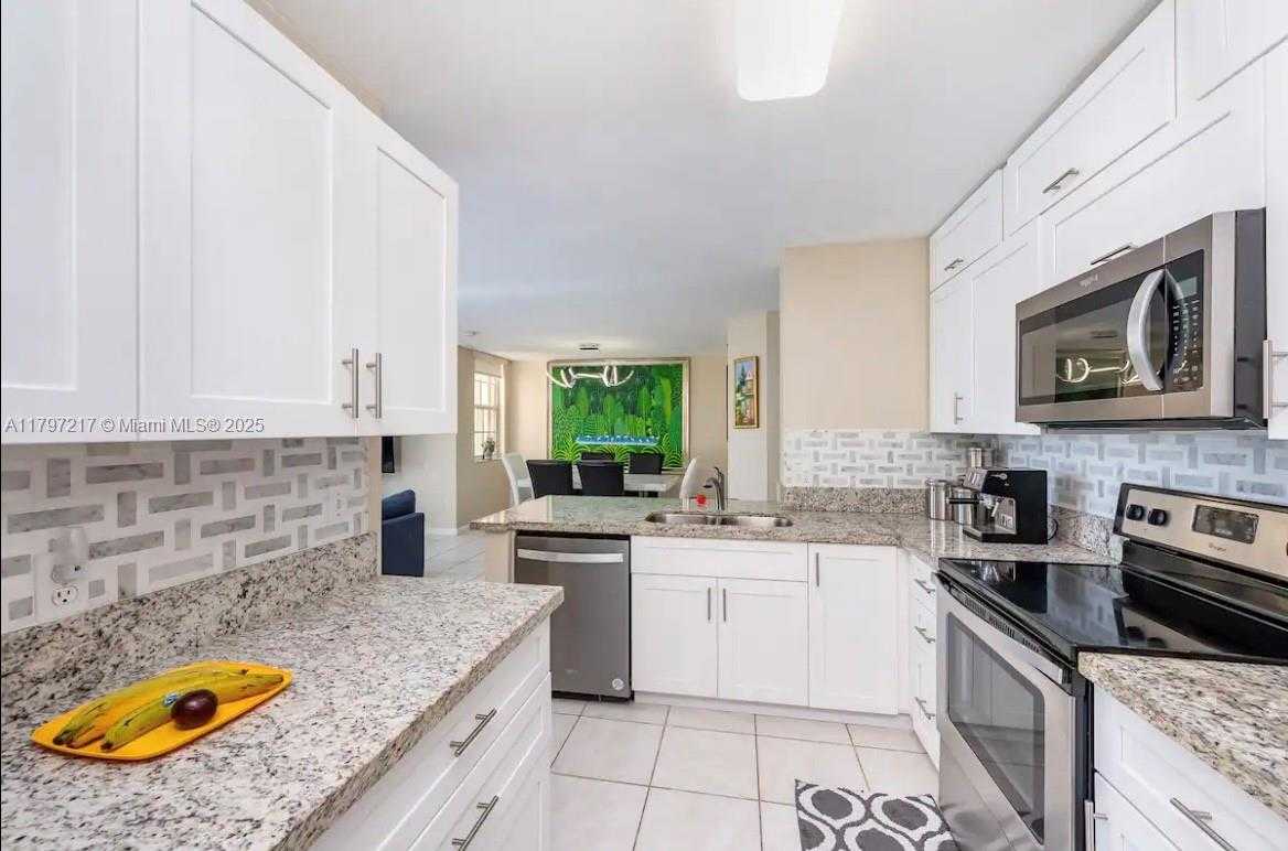 Small Image of 19999 EAST COUNTRY CLUB DR #1202, Aventura Number 7