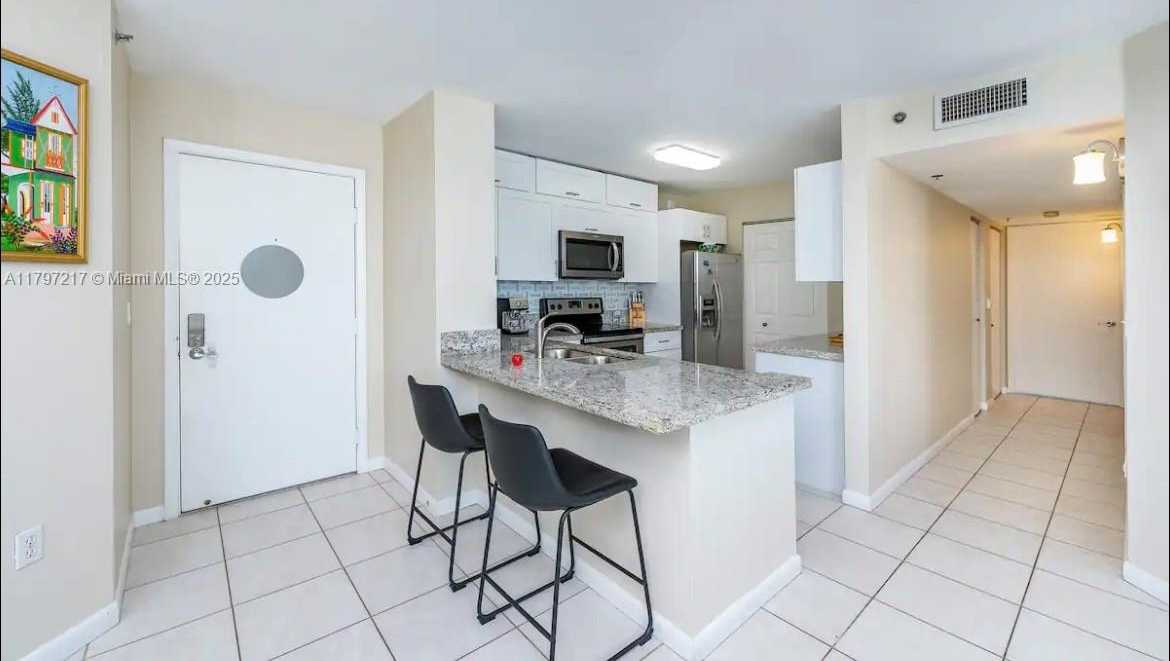 Small Image of 19999 EAST COUNTRY CLUB DR #1202, Aventura Number 8