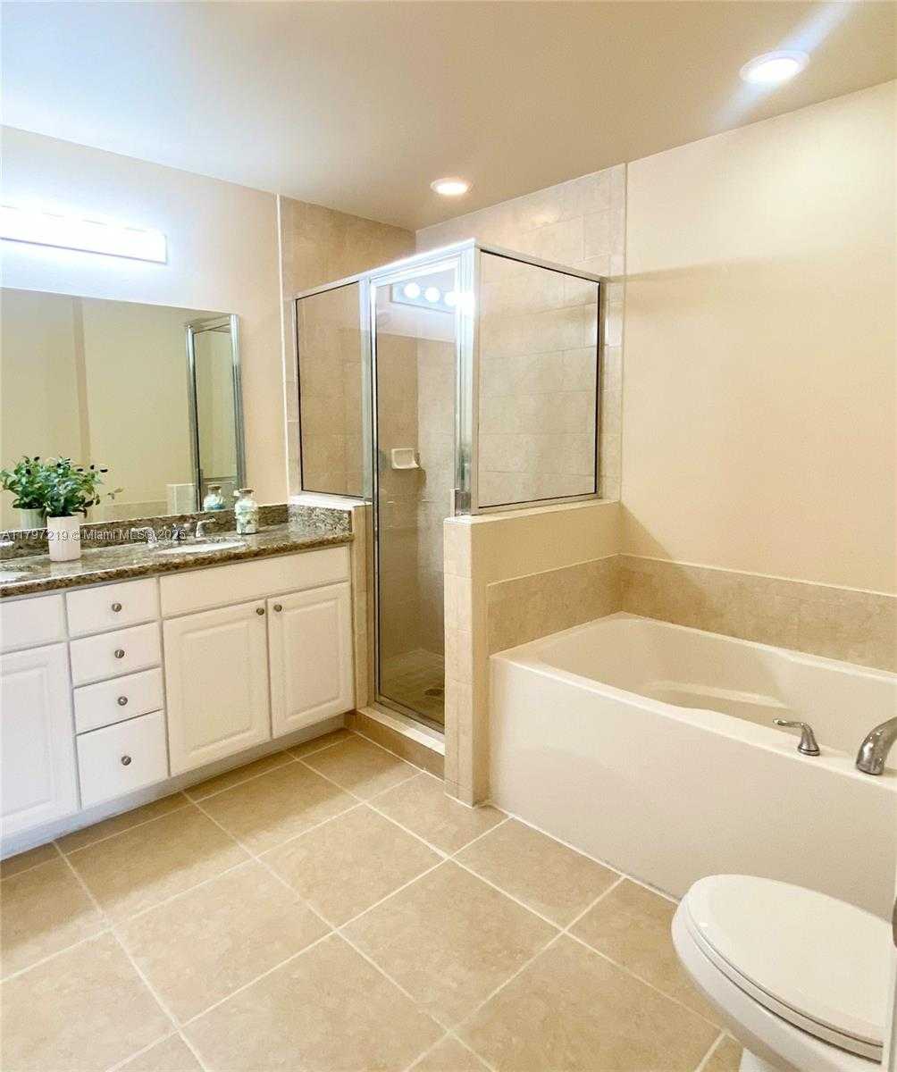 Small Image of 3001 NORTH EAST 185TH ST #605, Aventura Number 12