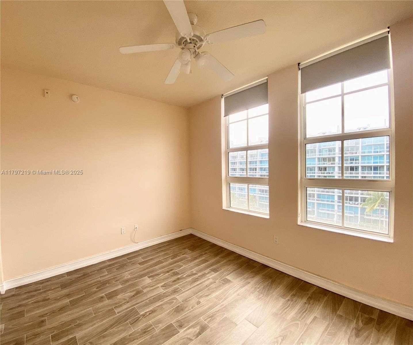 Small Image of 3001 NORTH EAST 185TH ST #605, Aventura Number 13