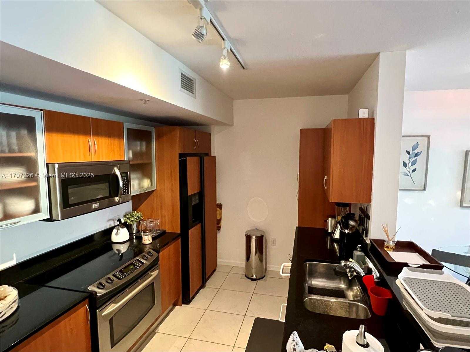 Small Image of 2775 NORTH EAST 187TH ST #319, Aventura Number 8
