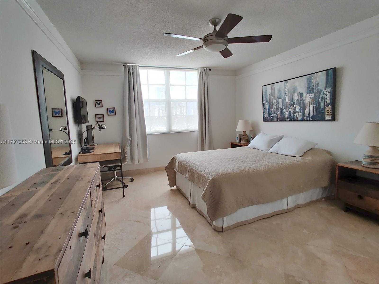 Small Image of 19877 EAST COUNTRY CLUB DR #3606, Aventura Number 18