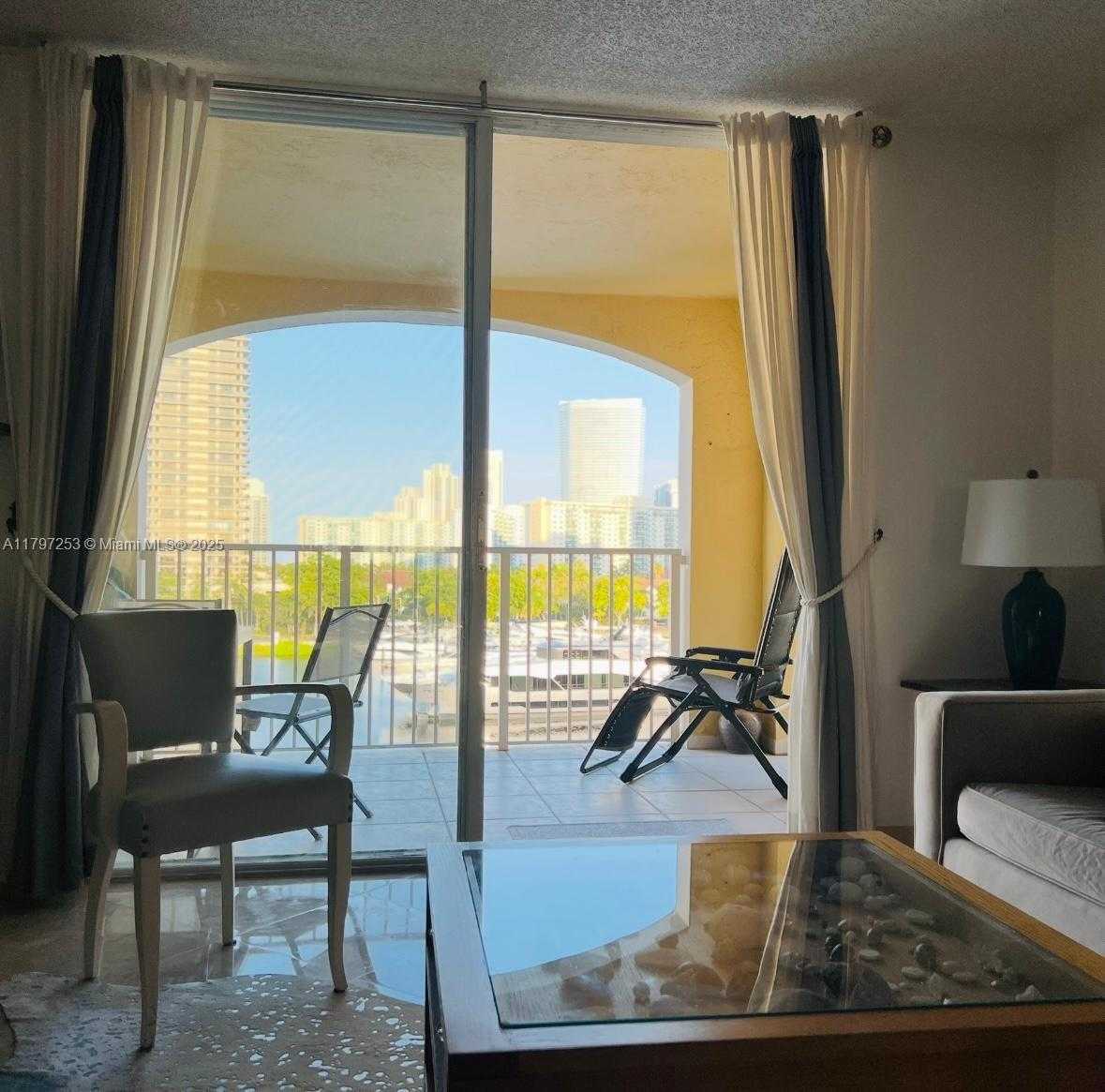 Small Image of 19877 EAST COUNTRY CLUB DR #3606, Aventura Number 7