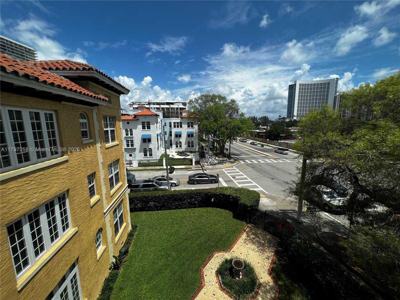 Small Image of 3224 BISCAYNE BLVD #F3, Miami Number 16