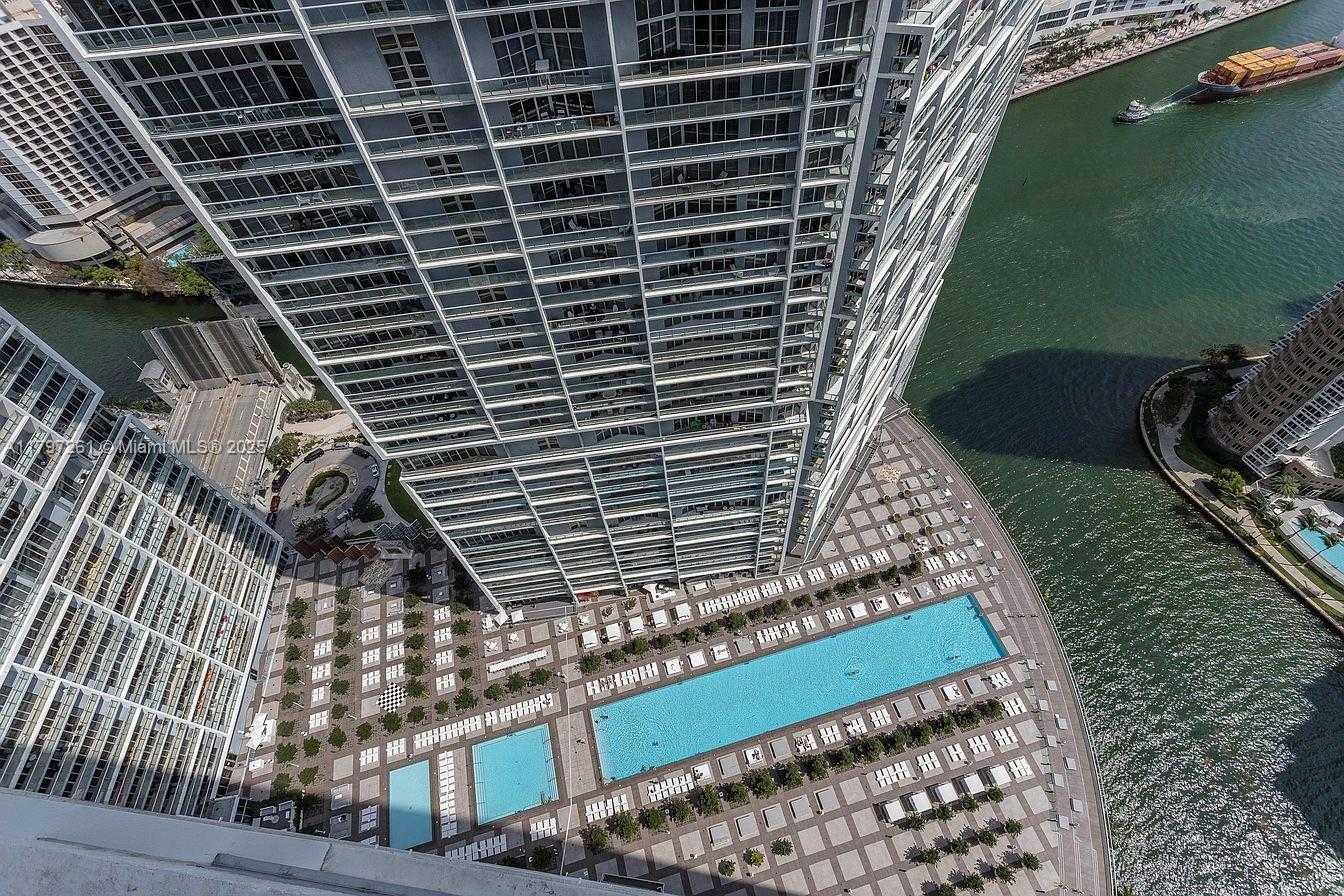 Small Image of 495 BRICKELL AVE #4706, Miami Number 7