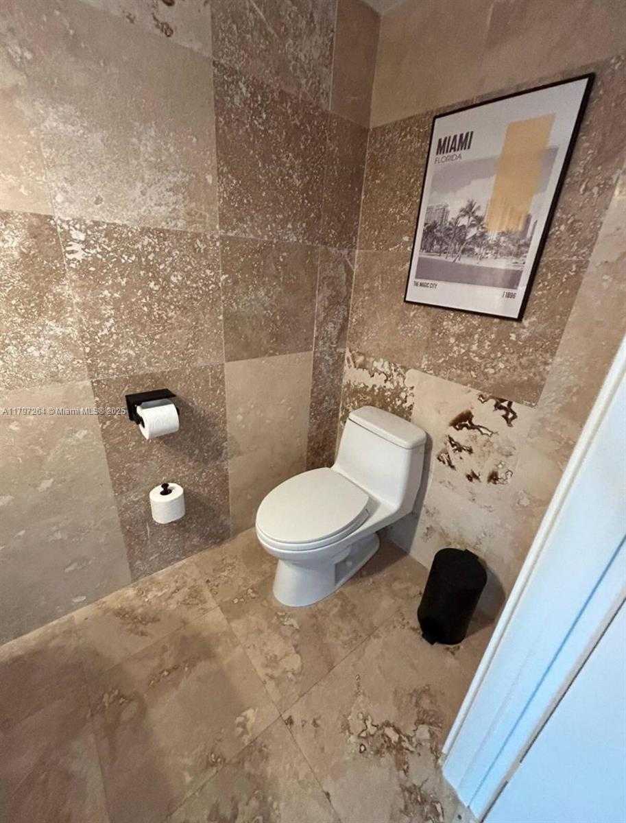 Small Image of 41 SOUTH EAST 5TH ST #714, Miami Number 14