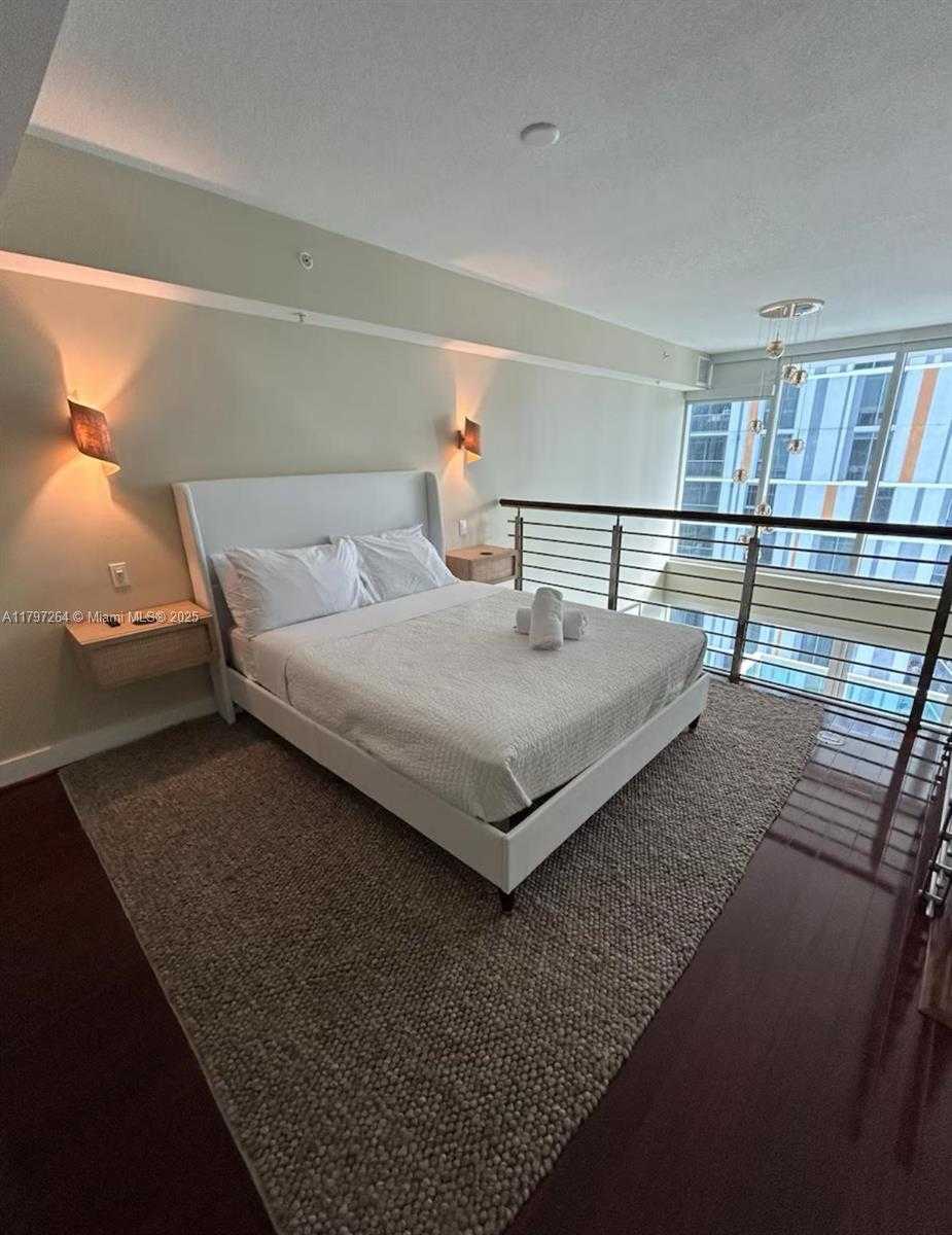 Small Image of 41 SOUTH EAST 5TH ST #714, Miami Number 19
