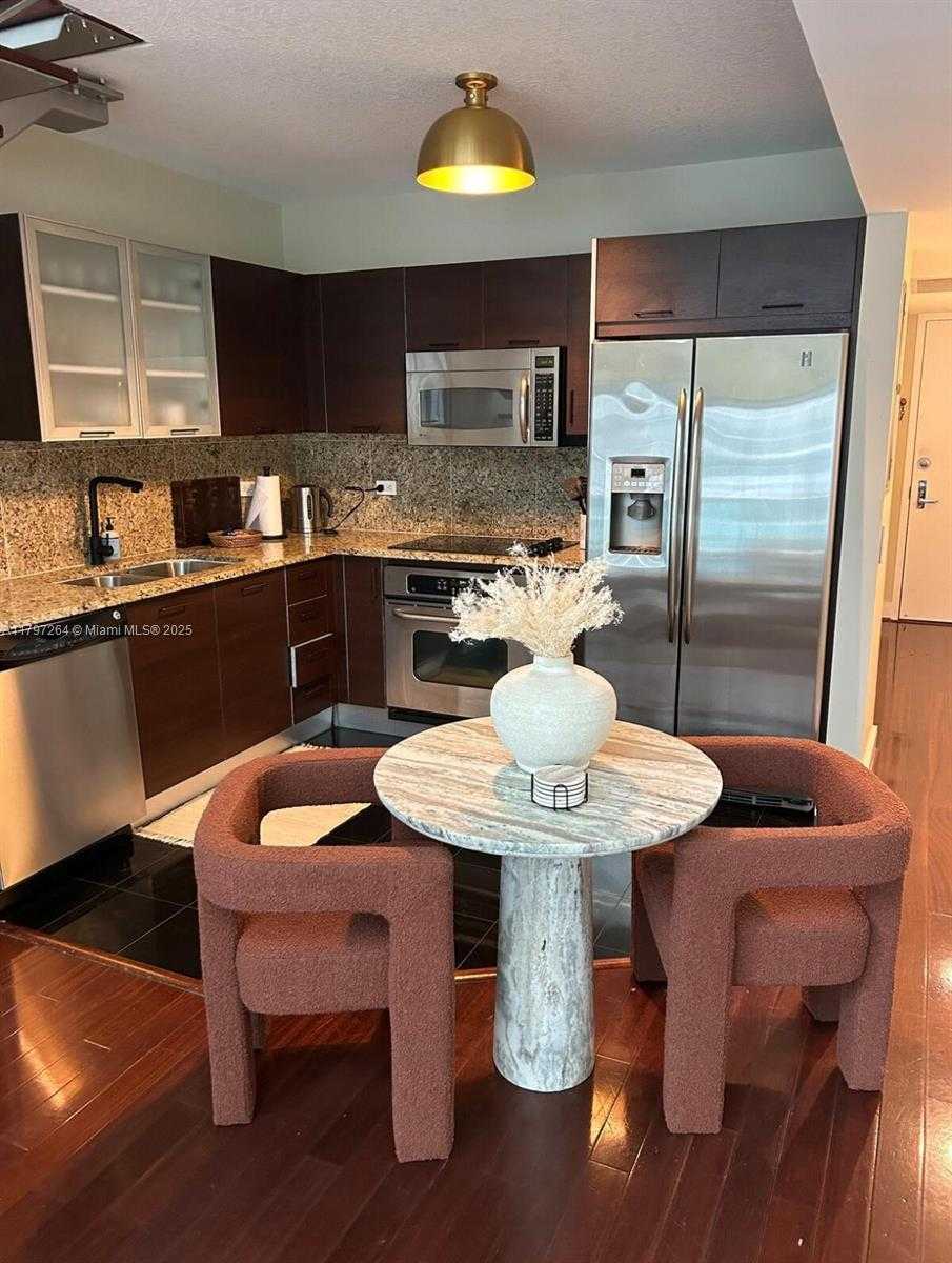 Small Image of 41 SOUTH EAST 5TH ST #714, Miami Number 2