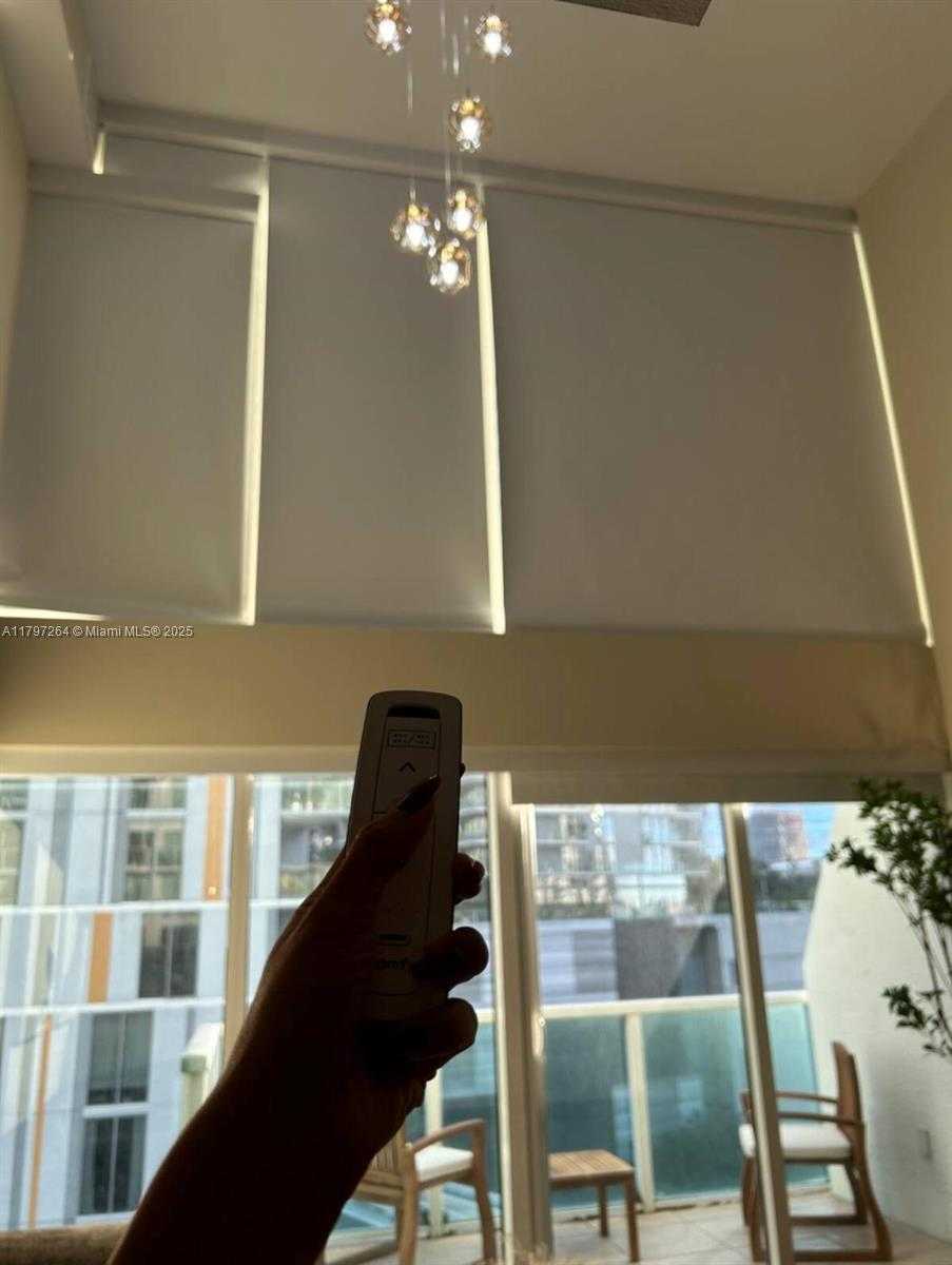 Small Image of 41 SOUTH EAST 5TH ST #714, Miami Number 6