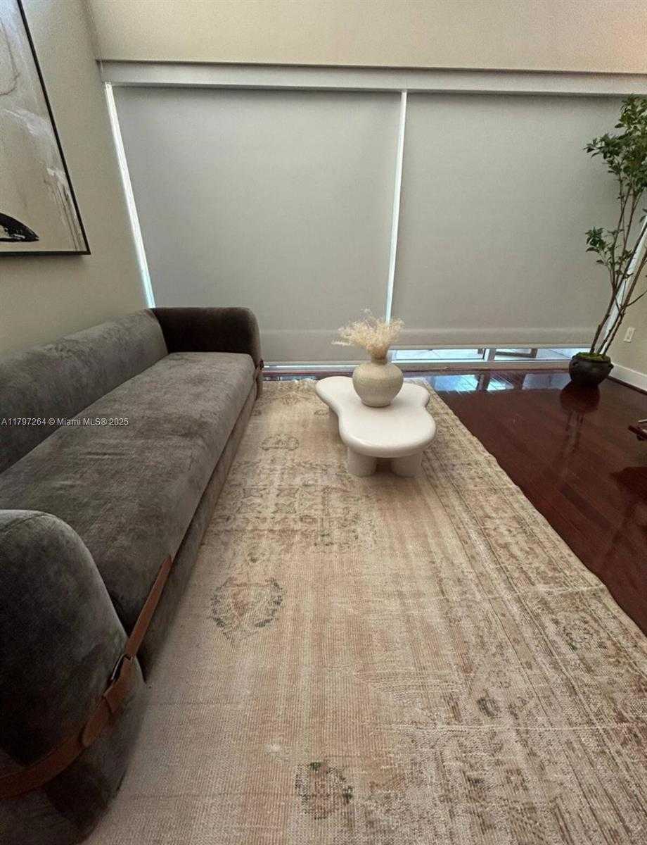 Small Image of 41 SOUTH EAST 5TH ST #714, Miami Number 7
