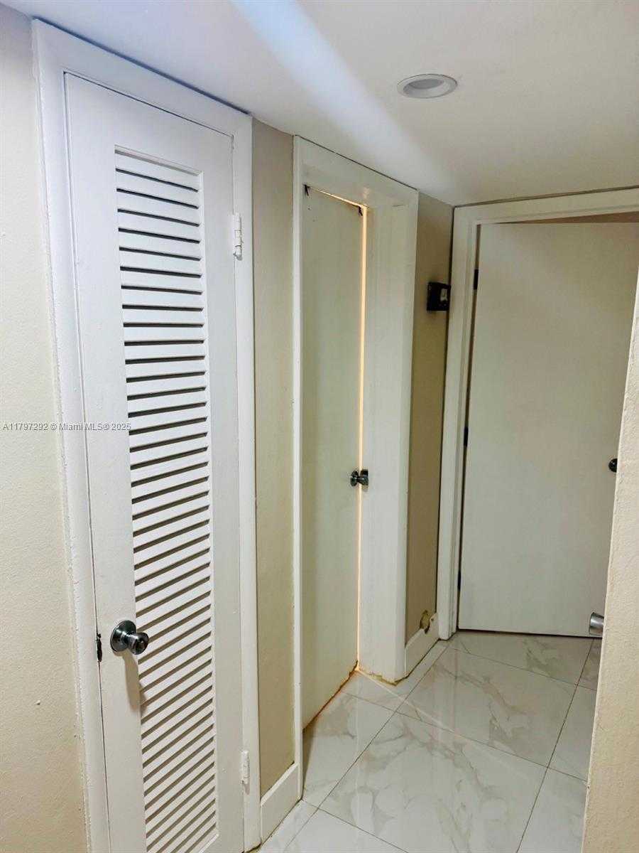 Small Image of 7348 SOUTH WEST 82ND ST #C117, Miami Number 5