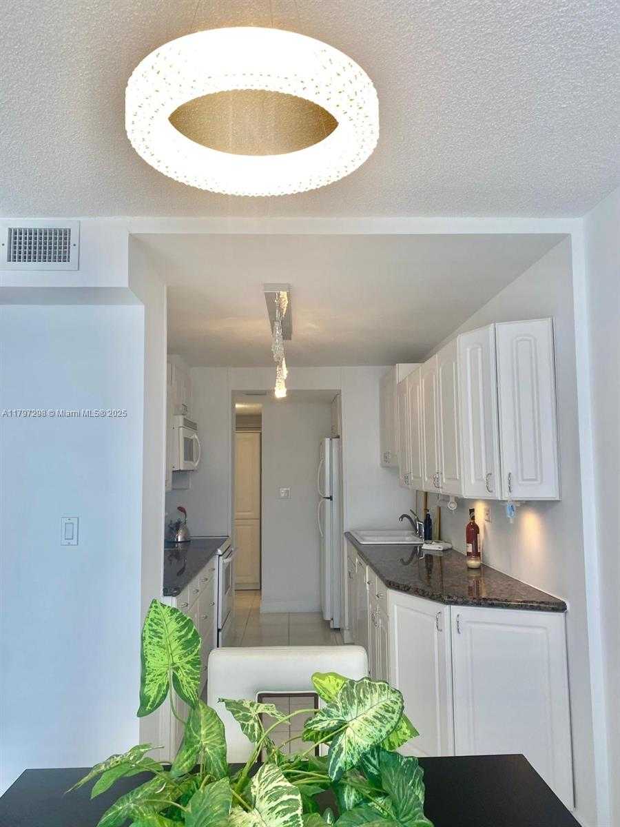Small Image of 251 174TH ST #515, Sunny Isles Beach Number 12