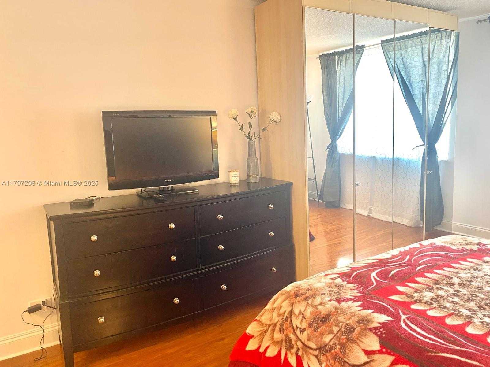 Small Image of 251 174TH ST #515, Sunny Isles Beach Number 16