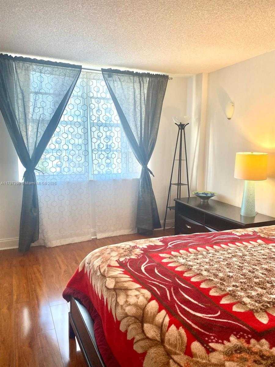 Small Image of 251 174TH ST #515, Sunny Isles Beach Number 18