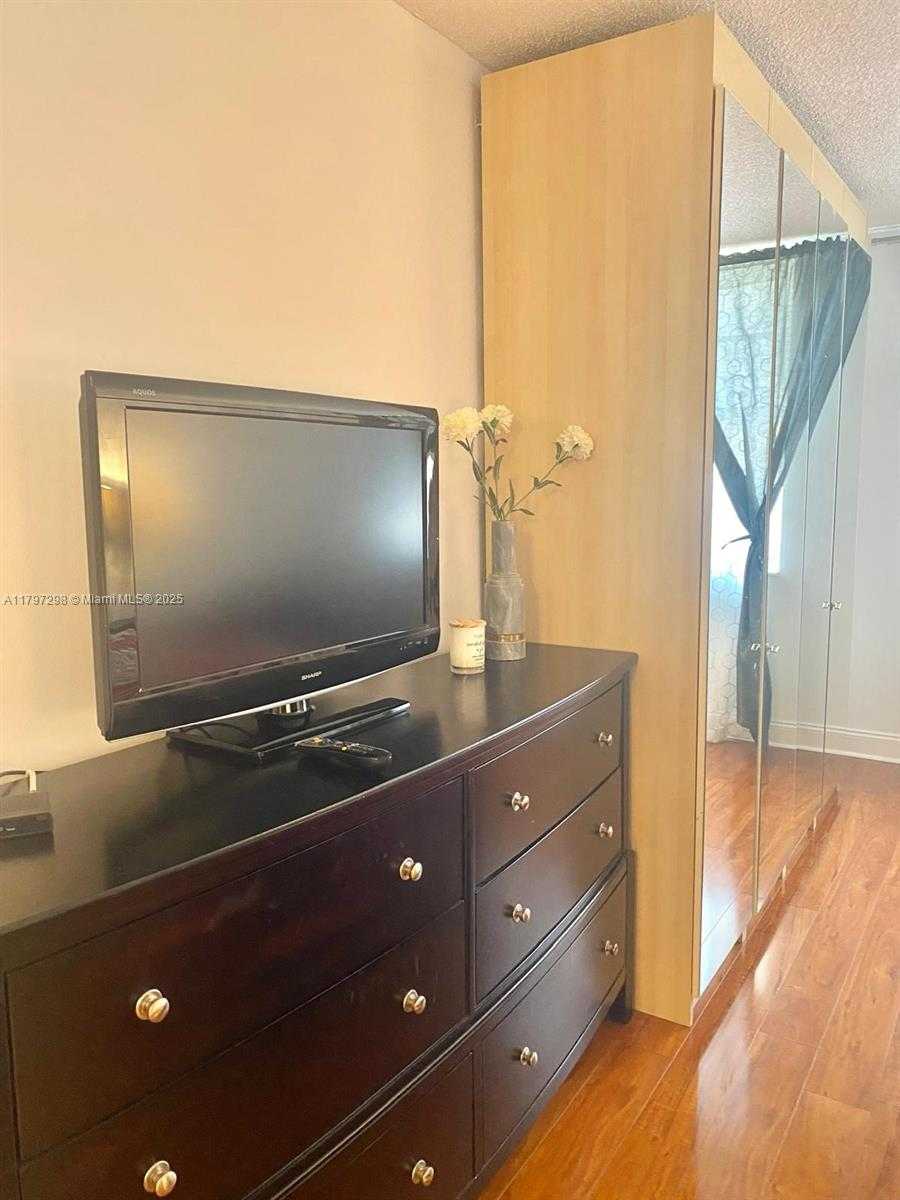 Small Image of 251 174TH ST #515, Sunny Isles Beach Number 19