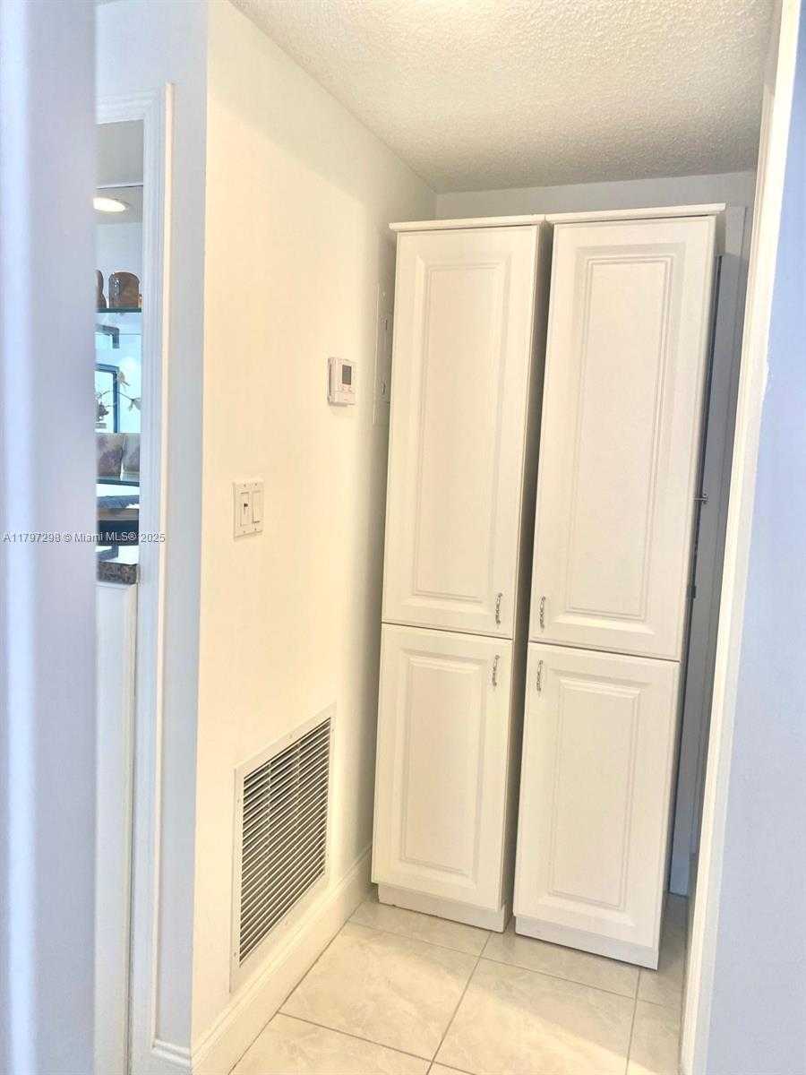 Small Image of 251 174TH ST #515, Sunny Isles Beach Number 22