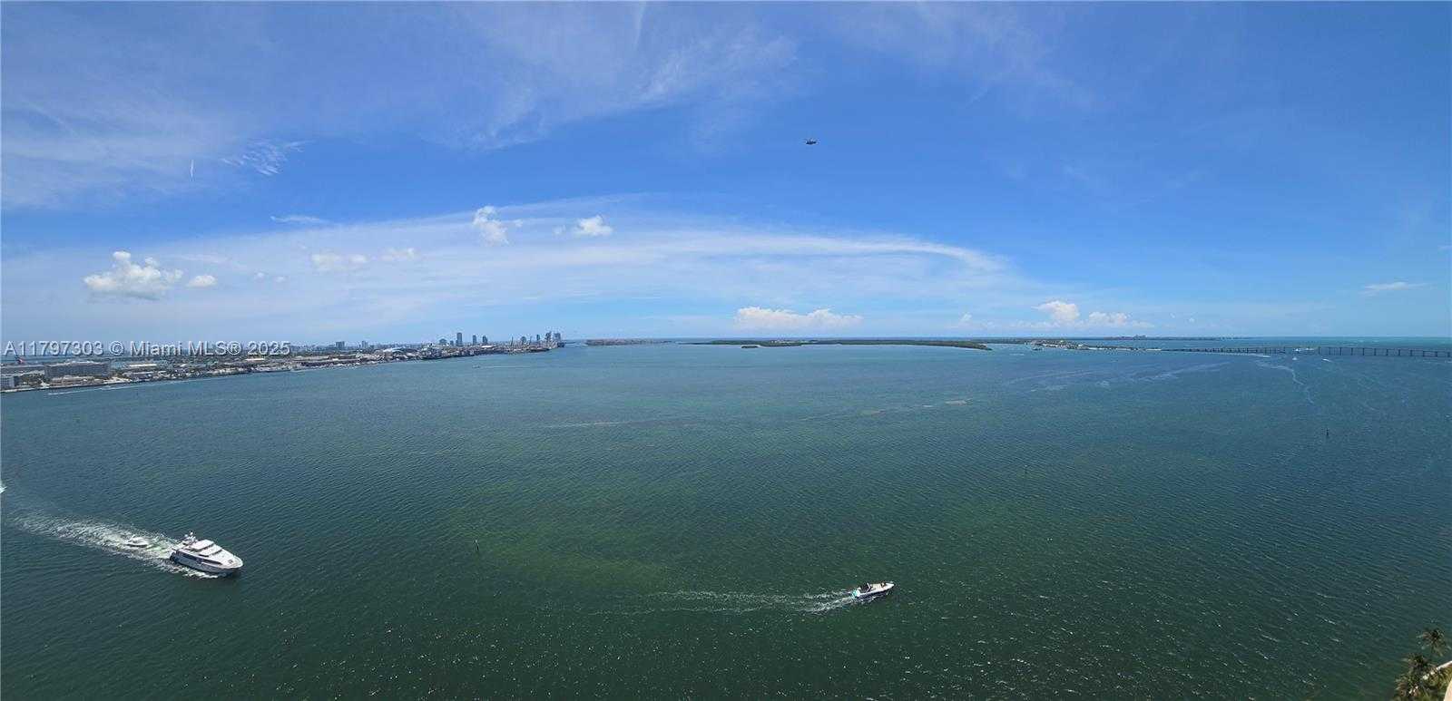 Small Image of 800 CLAUGHTON ISLAND DR #2704, Miami Number 29
