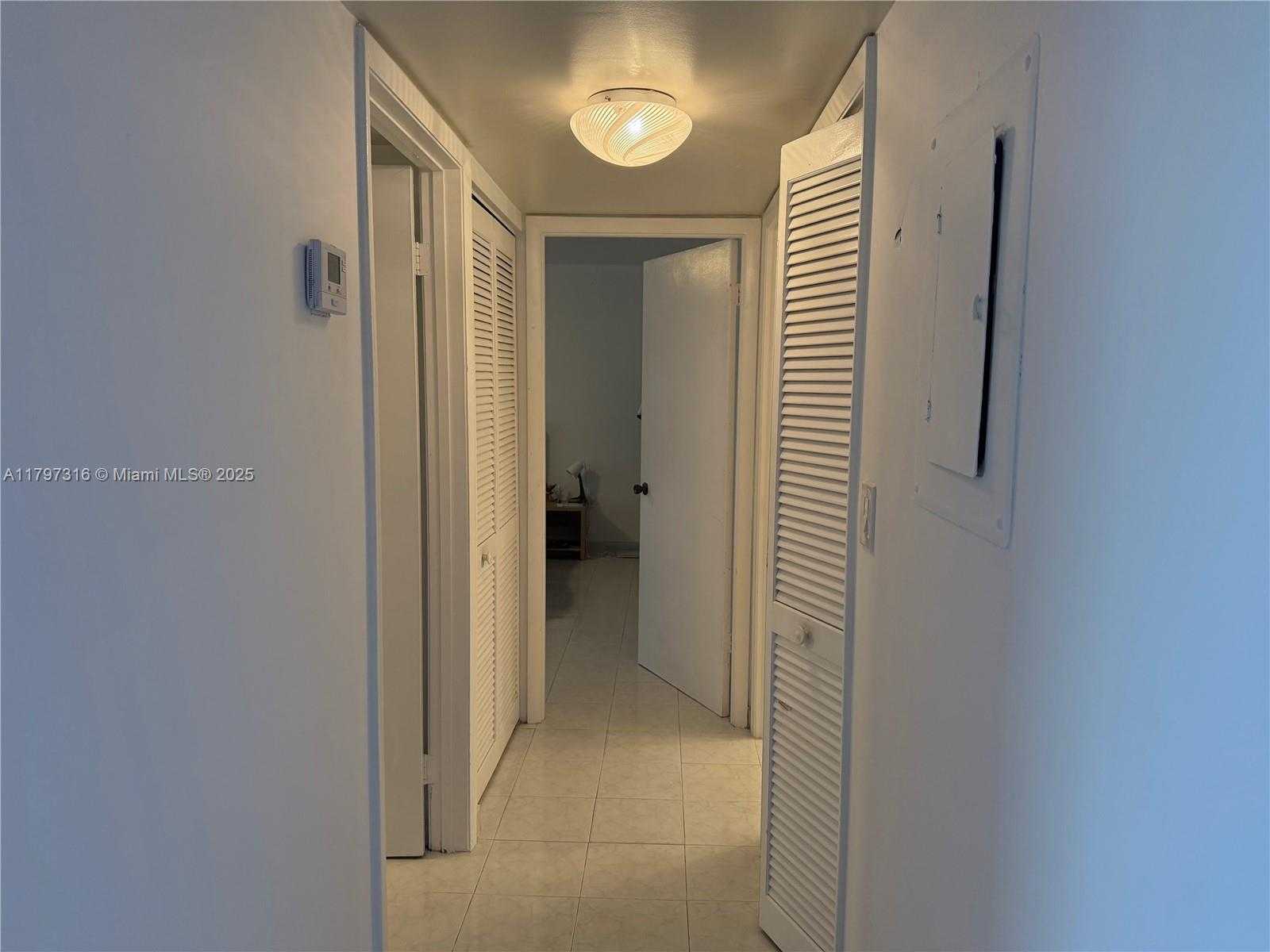 Small Image of 1450 BRICKELL BAY DR #1604, Miami Number 12