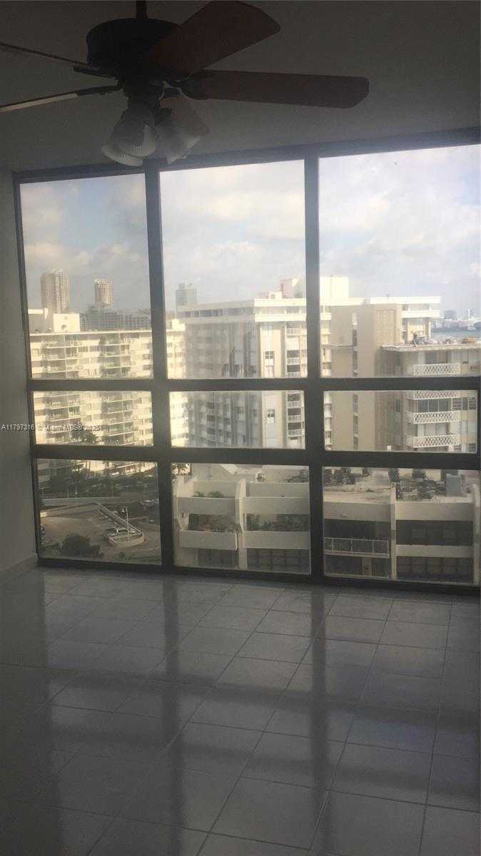 Small Image of 1450 BRICKELL BAY DR #1604, Miami Number 14