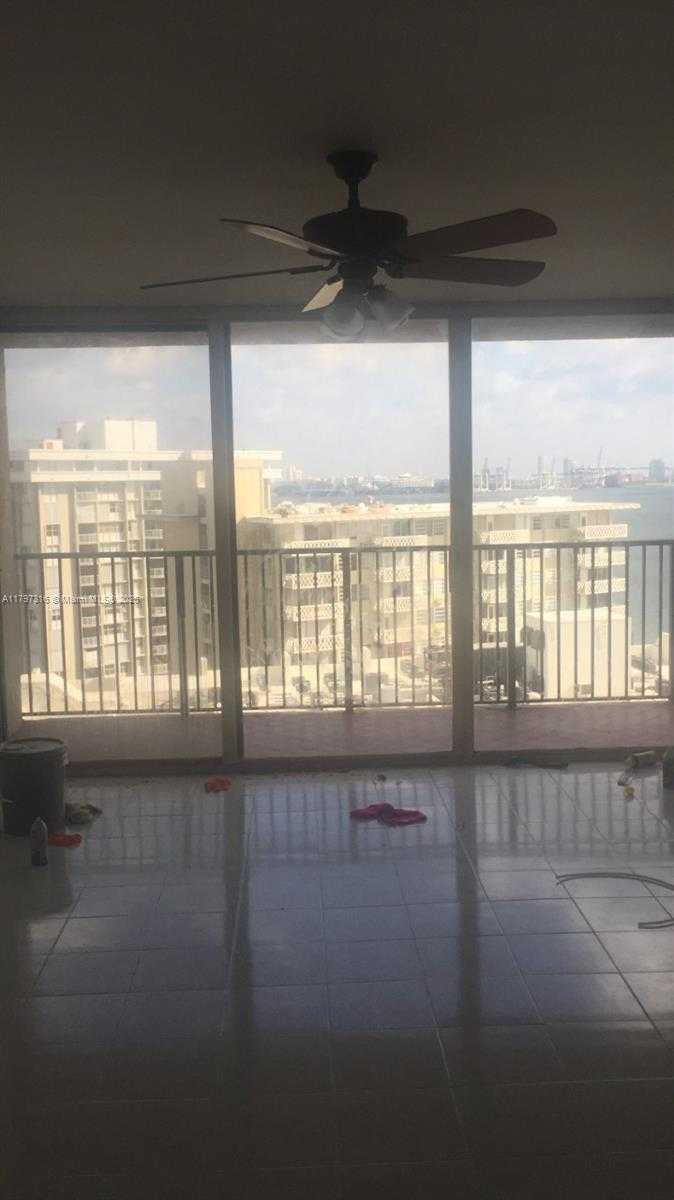 Small Image of 1450 BRICKELL BAY DR #1604, Miami Number 16