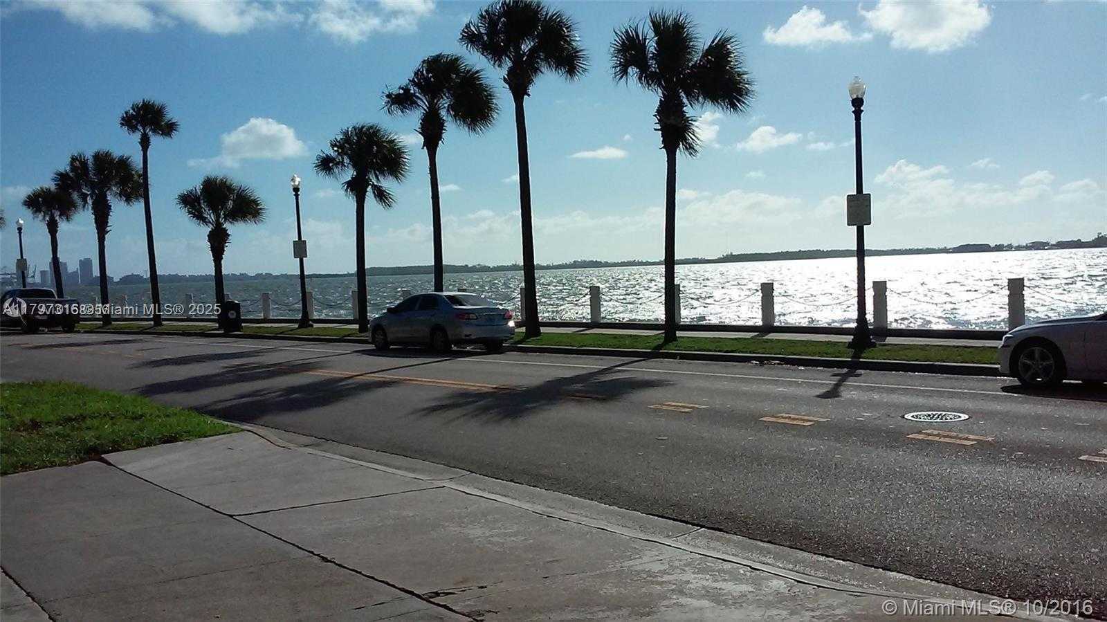Small Image of 1450 BRICKELL BAY DR #1604, Miami Number 7