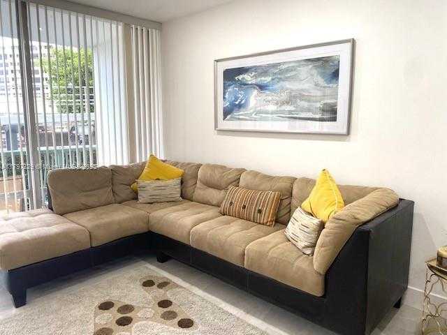Small Image of 1408 BRICKELL BAY DR #103, Miami Number 9