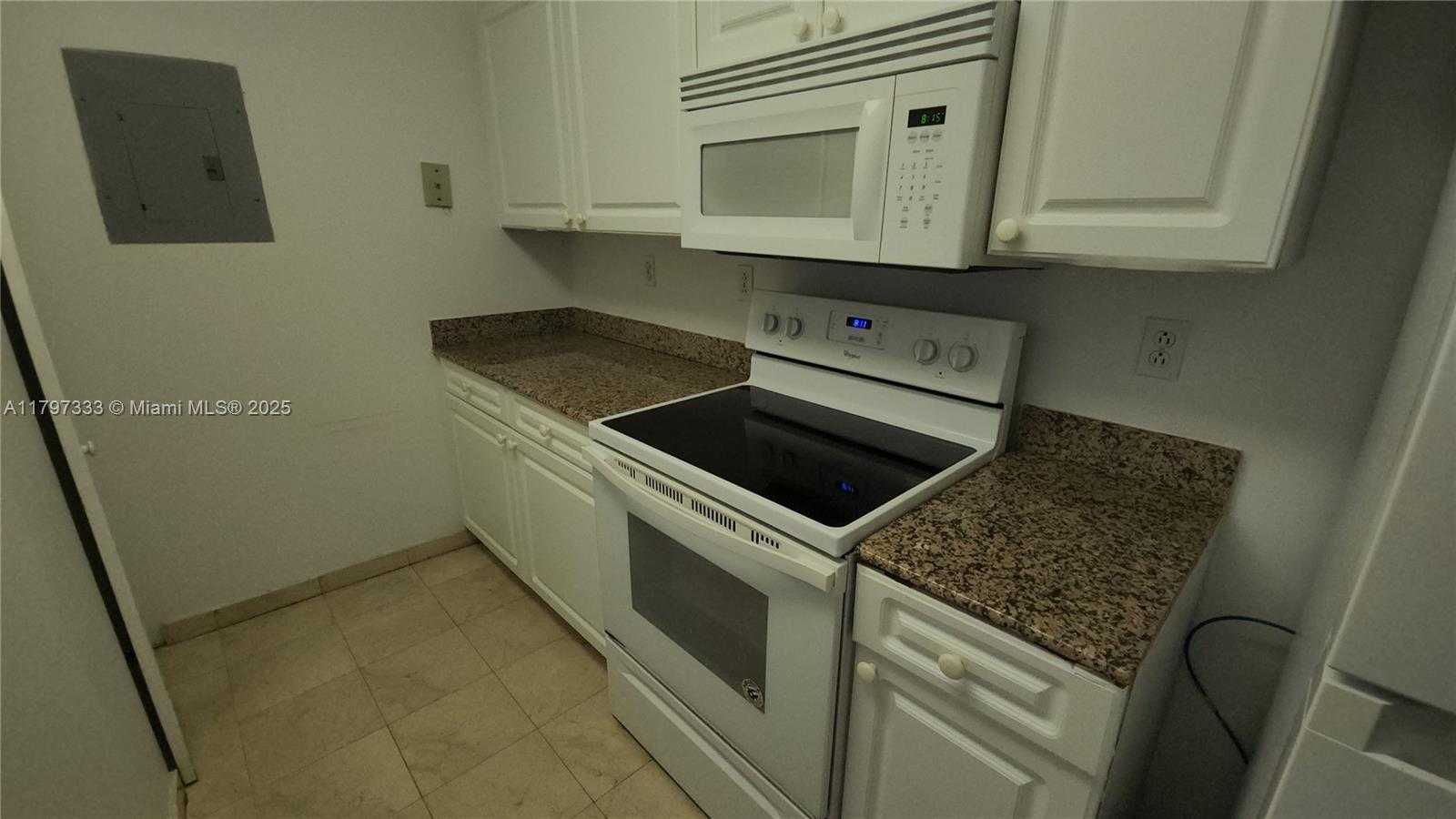 Small Image of 5900 COLLINS AVE #906, Miami Beach Number 11