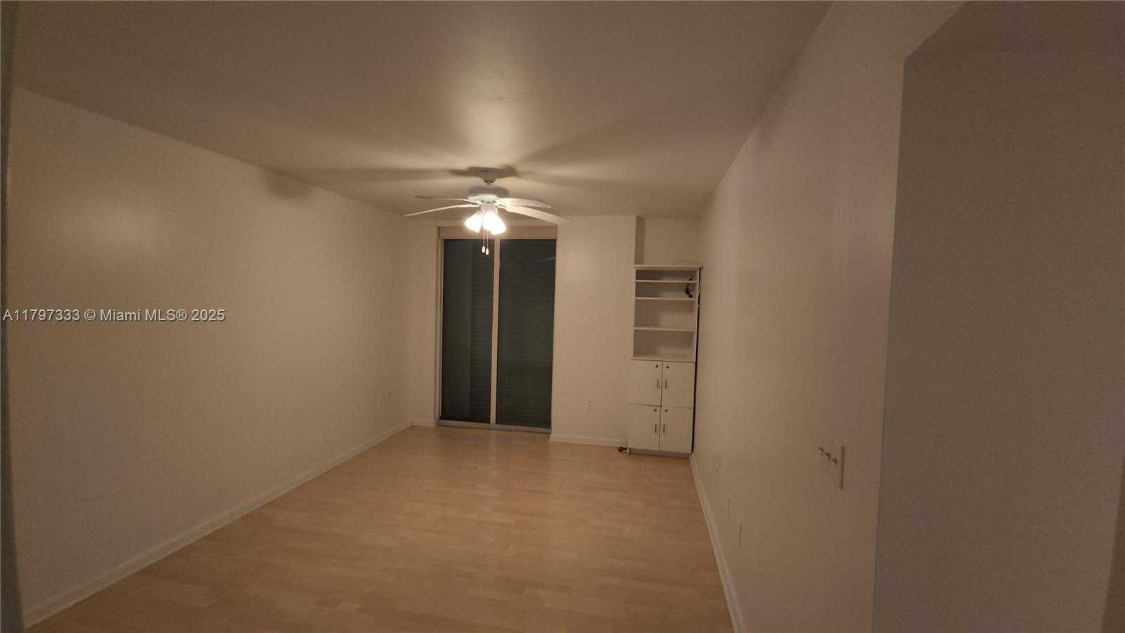 Small Image of 5900 COLLINS AVE #906, Miami Beach Number 17