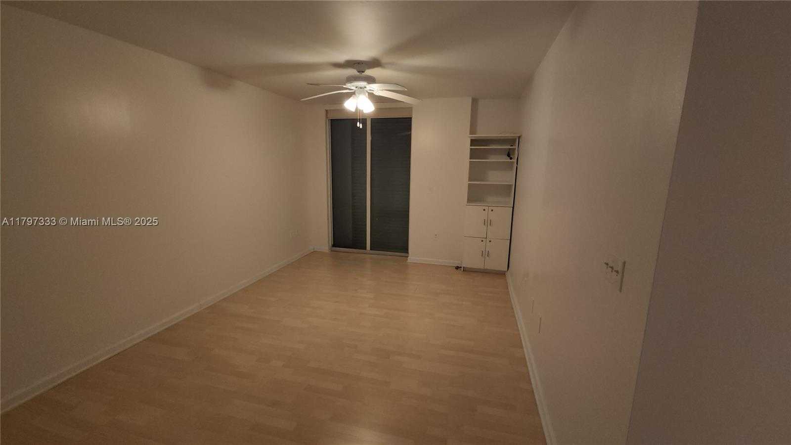 Small Image of 5900 COLLINS AVE #906, Miami Beach Number 18