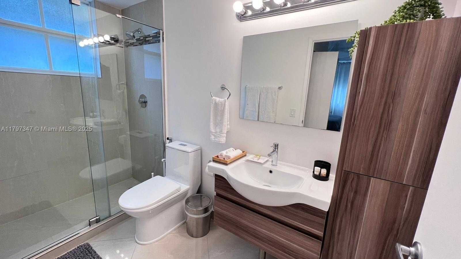 Small Image of 19701 EAST COUNTRY CLUB DR #5108, Aventura Number 14