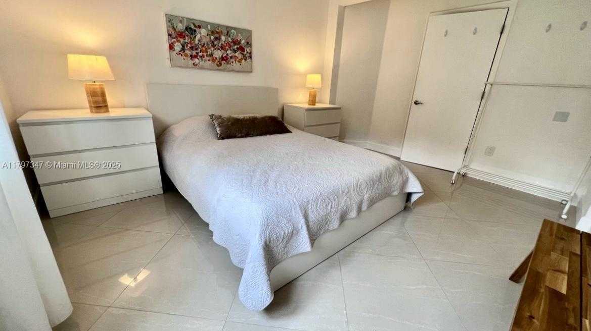 Small Image of 19701 EAST COUNTRY CLUB DR #5108, Aventura Number 16